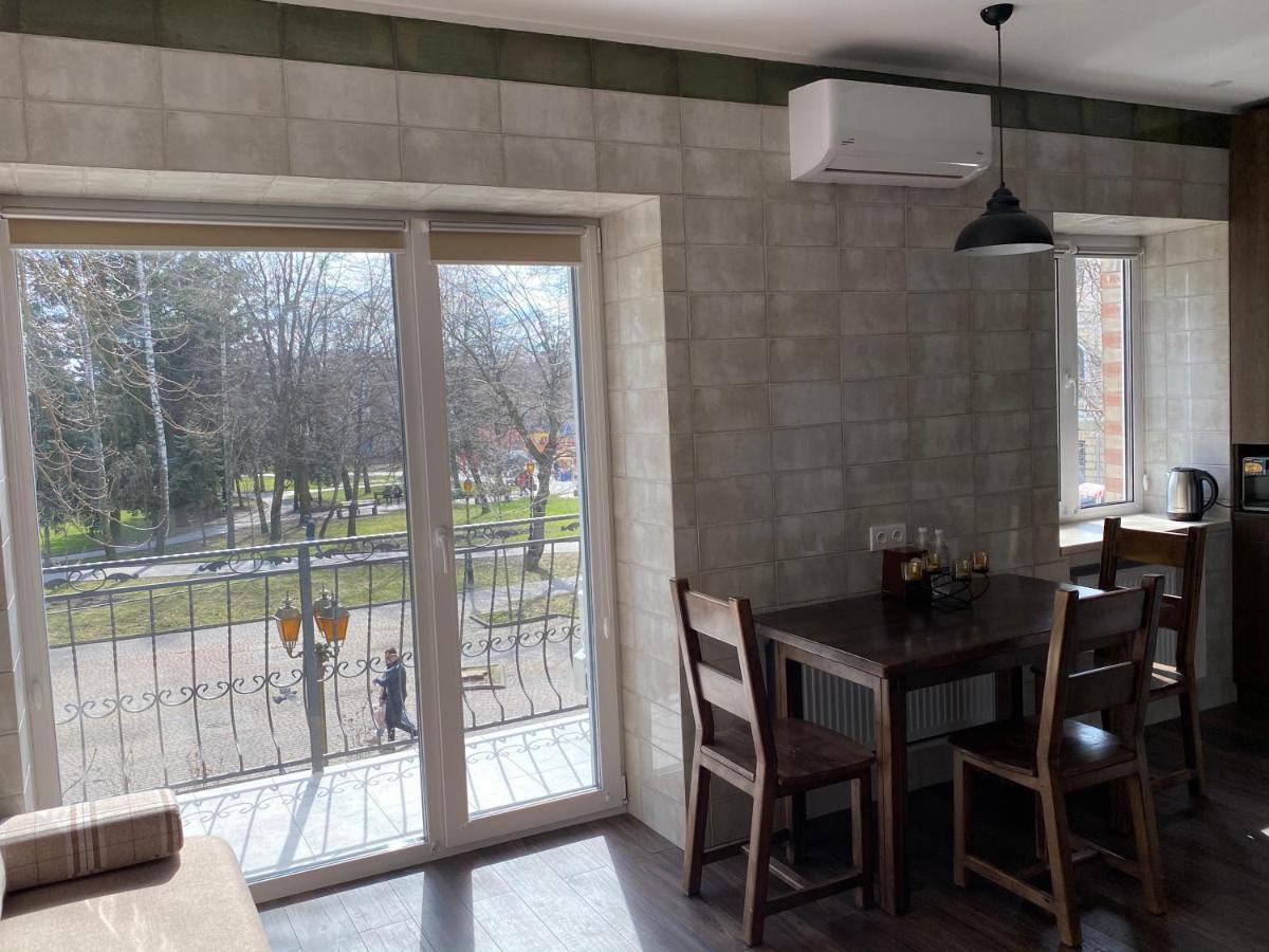 Park Apartment Vinnytsia Luaran gambar